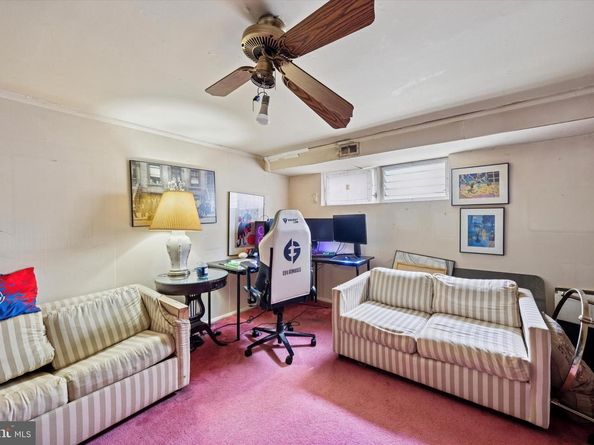 2831 Chase Road, Philadelphia PA 19152