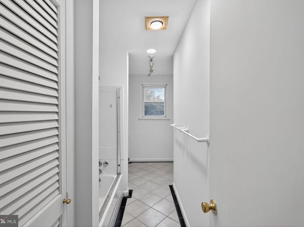 389 Mckinley Avenue, Morrisville PA 19067
