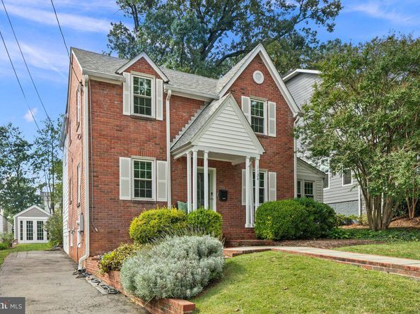 1134 N Harrison Street, Arlington VA 22205