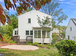 1134 N Harrison Street, Arlington VA 22205