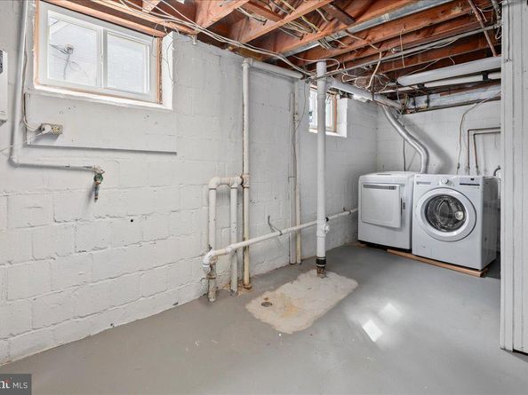1134 N Harrison Street, Arlington VA 22205