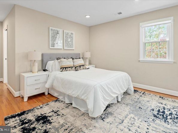 1134 N Harrison Street, Arlington VA 22205
