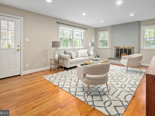 1134 N Harrison Street, Arlington VA 22205