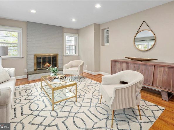 1134 N Harrison Street, Arlington VA 22205