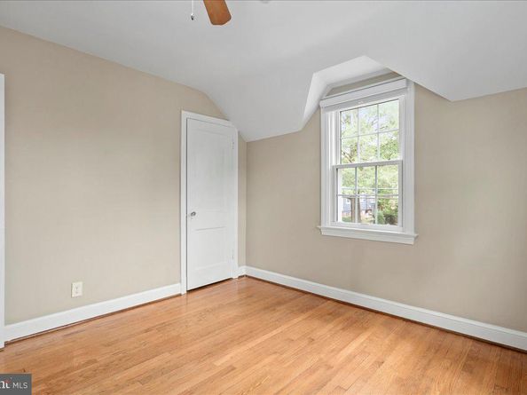 1134 N Harrison Street, Arlington VA 22205