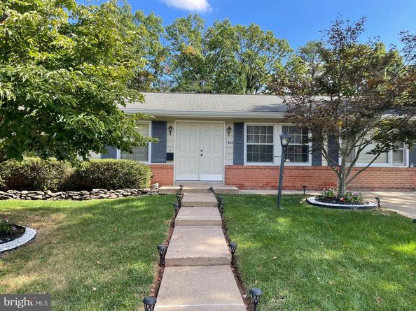 1006 S Greenthorn Avenue, Sterling VA 20164