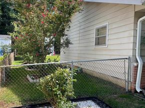 1006 S Greenthorn Avenue, Sterling VA 20164