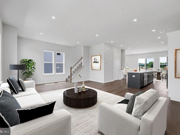 254 River Trail Circle 70, King Of Prussia PA 19406