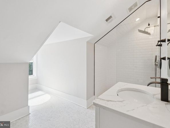 1207 Delafield Place NW, Washington DC 20011