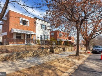 151 Darrington Street SW