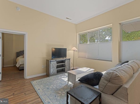 355 I Street SW S104, Washington DC 20024
