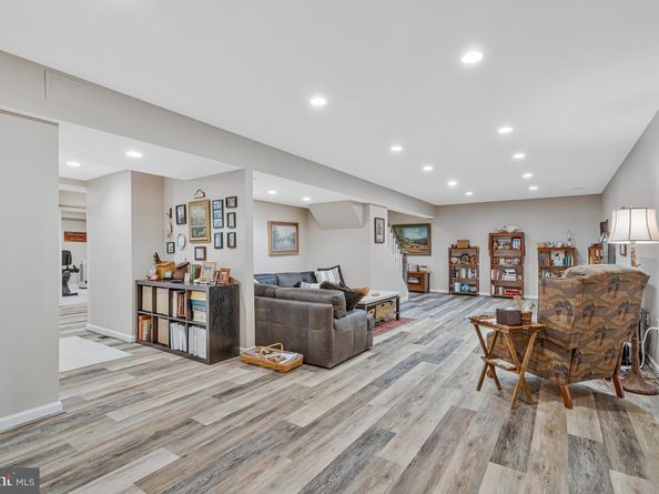 7724 Desdemona Court, Mclean VA 22102