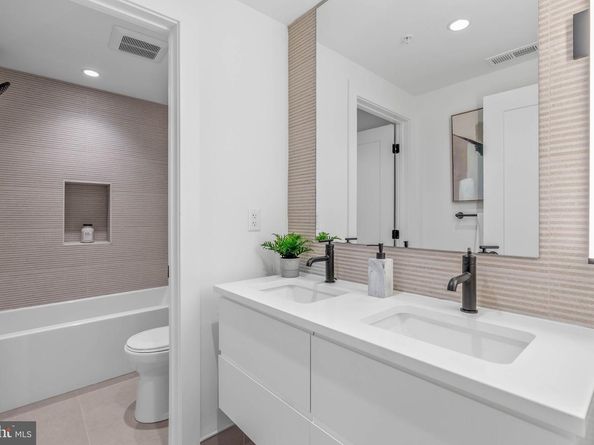 635 N 7TH Street B3B, Philadelphia PA 19123