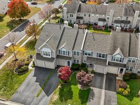 102 Broadleaf Place, Newtown PA 18940