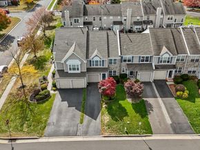 102 Broadleaf Place, Newtown PA 18940