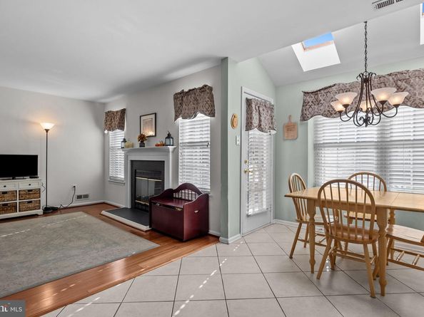 102 Broadleaf Place, Newtown PA 18940