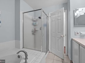 102 Broadleaf Place, Newtown PA 18940