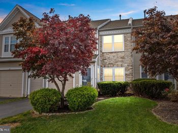 102 Broadleaf Place