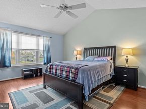 102 Broadleaf Place, Newtown PA 18940