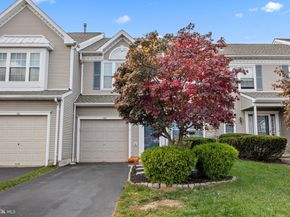102 Broadleaf Place, Newtown PA 18940