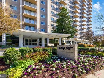 1225 Martha Custis Drive