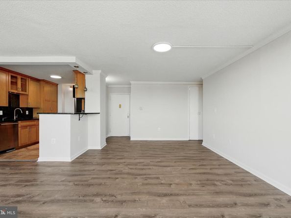 1225 Martha Custis Drive 919, Alexandria VA 22302