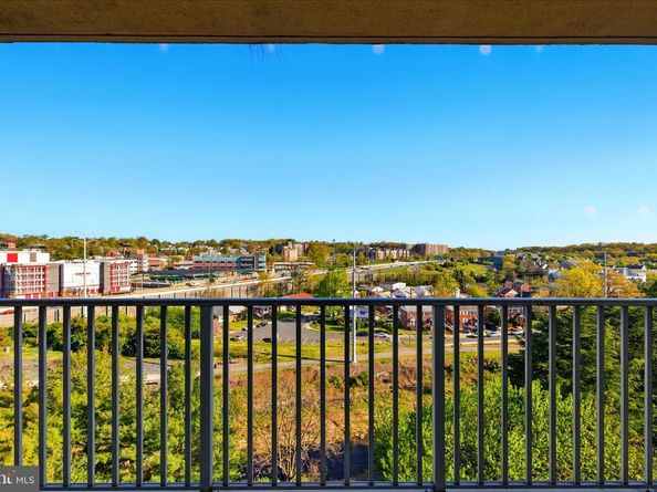 1225 Martha Custis Drive 919, Alexandria VA 22302