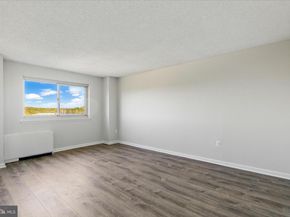 1225 Martha Custis Drive 919, Alexandria VA 22302