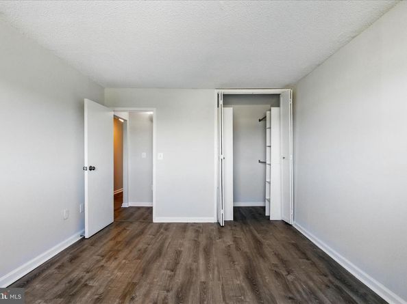 1225 Martha Custis Drive 919, Alexandria VA 22302