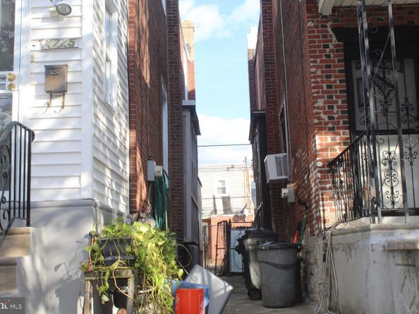 4725 Rosehill Street, Philadelphia PA 19120