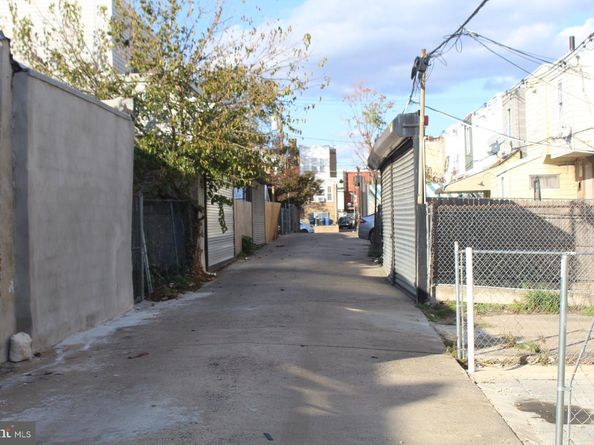 4725 Rosehill Street, Philadelphia PA 19120