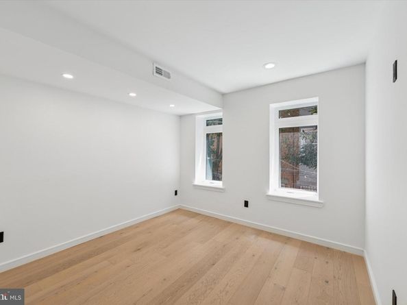 303 Pemberton Street, Philadelphia PA 19147