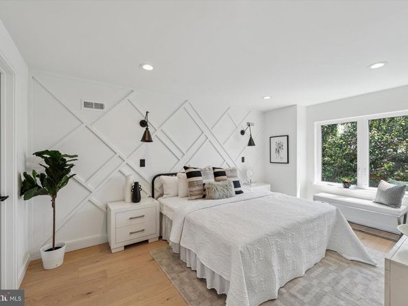 303 Pemberton Street, Philadelphia PA 19147