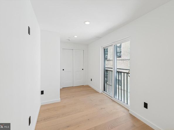 303 Pemberton Street, Philadelphia PA 19147