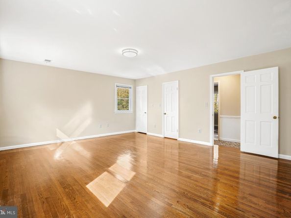 6871 Churchill Road, Mclean VA 22101