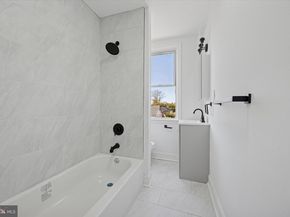 211 Cedar Avenue, Holmes PA 19043