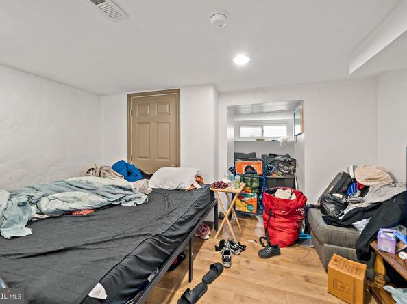 653 N 33rd Street, Philadelphia PA 19104