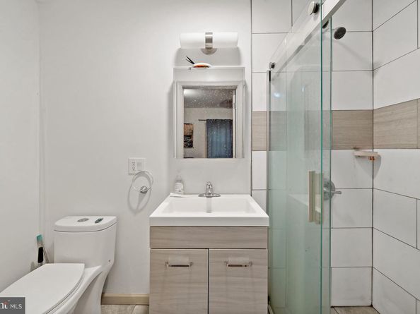 653 N 33rd Street, Philadelphia PA 19104