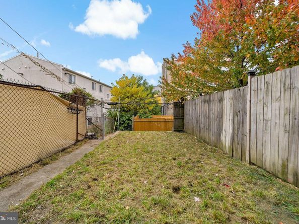 653 N 33rd Street, Philadelphia PA 19104