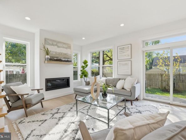 3218 Blundell Road, Falls Church VA 22042