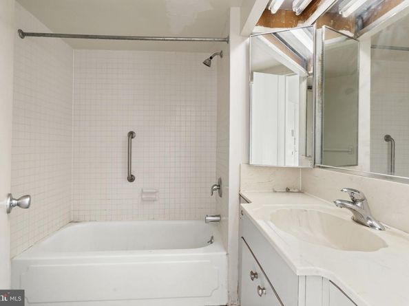 1326 Spruce Street 1506, Philadelphia PA 19107