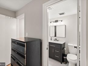 2592 S Arlington Mill Drive 7, Arlington VA 22206