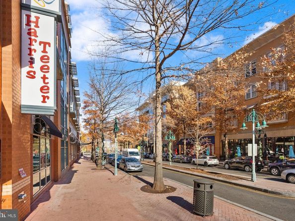 2592 S Arlington Mill Drive 7, Arlington VA 22206