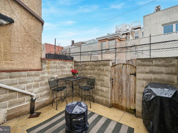 1523 S Clarion Street, Philadelphia PA 19147