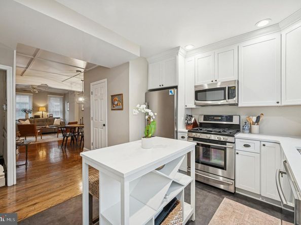 1523 S Clarion Street, Philadelphia PA 19147