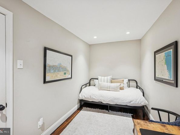 1523 S Clarion Street, Philadelphia PA 19147