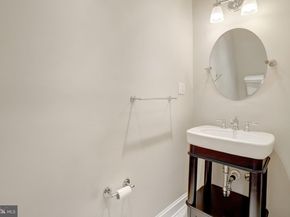 5210 25TH Place N, Arlington VA 22207