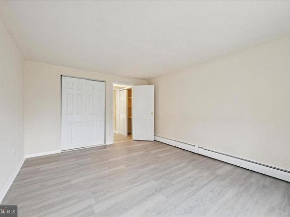 100 E Glenolden Avenue D17, Glenolden PA 19036