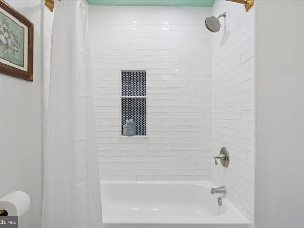 28 Chatham Road, Ardmore PA 19003