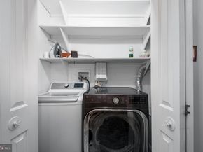 26 S Strawberry Street, Philadelphia PA 19106